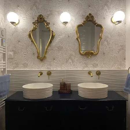 Manoir De - Luxury East Wing *