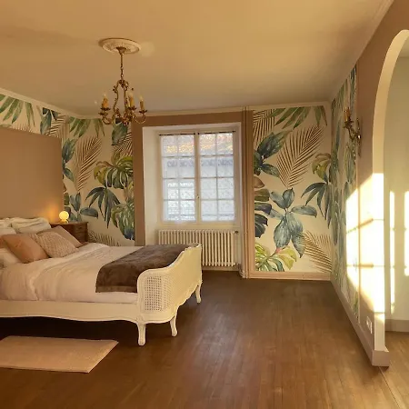 Manoir De - Luxury East Wing