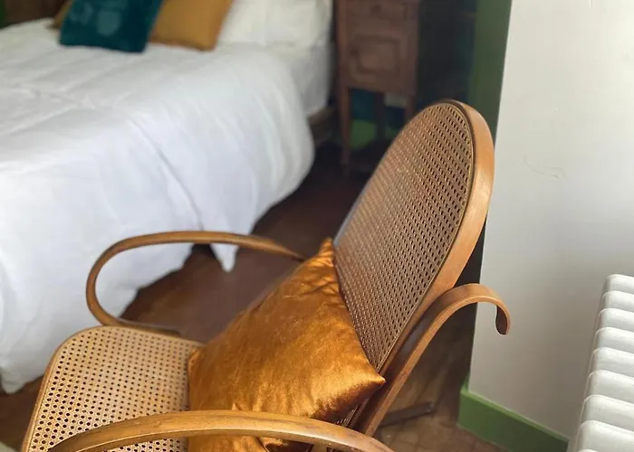 Manoir De - Luxury East Wing *